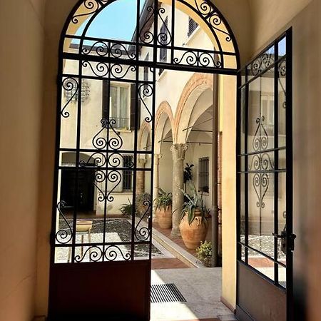 Апартаменты Casa Petrucci 2 Centro Storico Форли Экстерьер фото