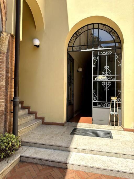 Апартаменты Casa Petrucci 2 Centro Storico Форли Экстерьер фото